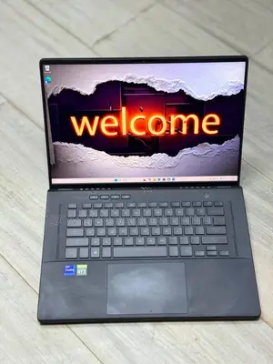 Laptop Asus ROG Zephyrus M16 GU603HR 16GB Intel Core i9 SSD 1T
