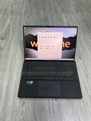 Laptop Asus ROG Zephyrus M16 GU603HR 16GB Intel Core i9 SSD 1T