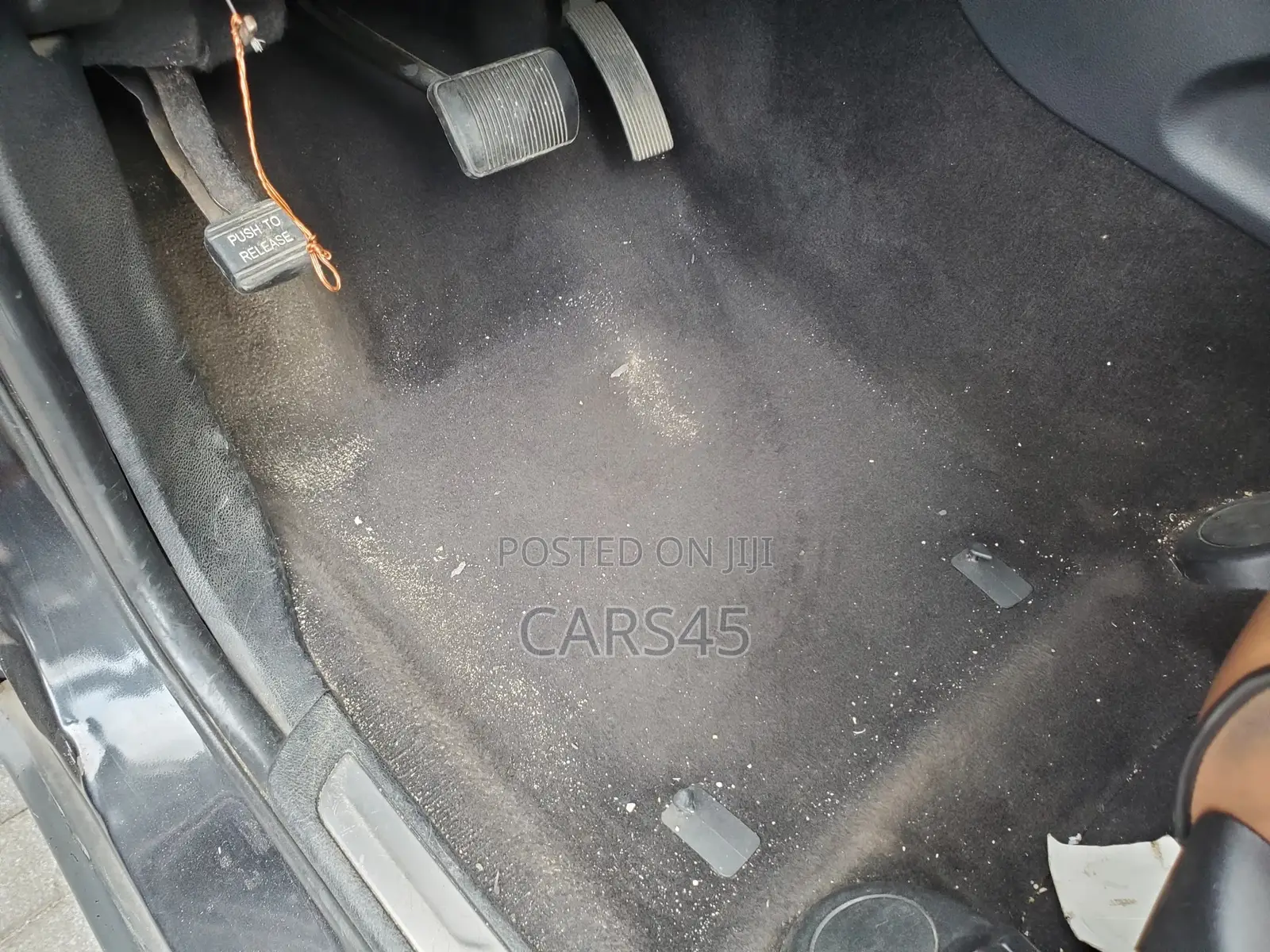 Jeep Cherokee 2012 Black