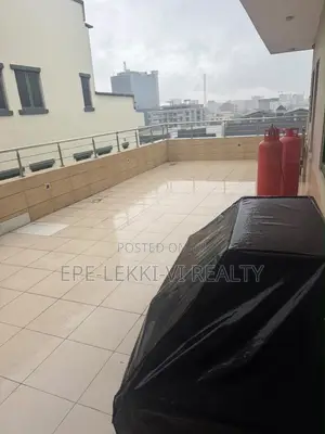 6bdrm Penthouse in Victoria Island for sale