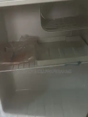 Skyrun Table Fridge