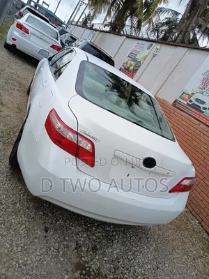 Toyota Camry 2.4 LE 2008 White