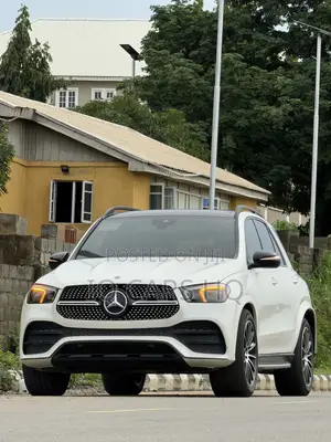 Mercedes-Benz GLE-Class 2019 White