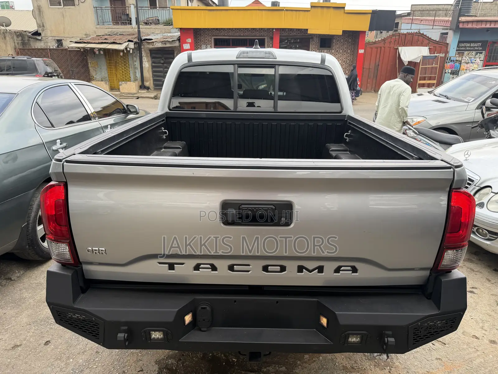 Toyota Tacoma 2022 Silver