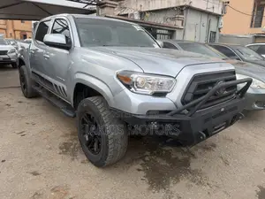 Toyota Tacoma 2022 Silver