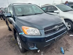 Toyota RAV4 2010 Blue