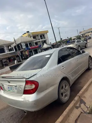 Toyota Camry 2004 Silver