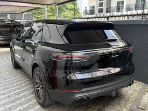 Porsche Cayenne 2019 Black