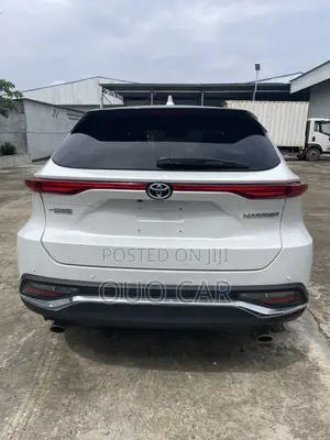 Toyota Harrier 2022 White