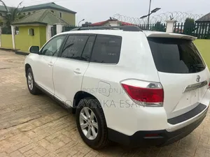 Toyota Highlander 2011 White