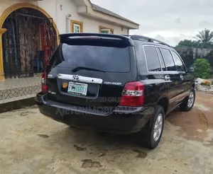 Toyota Highlander 2004 Black