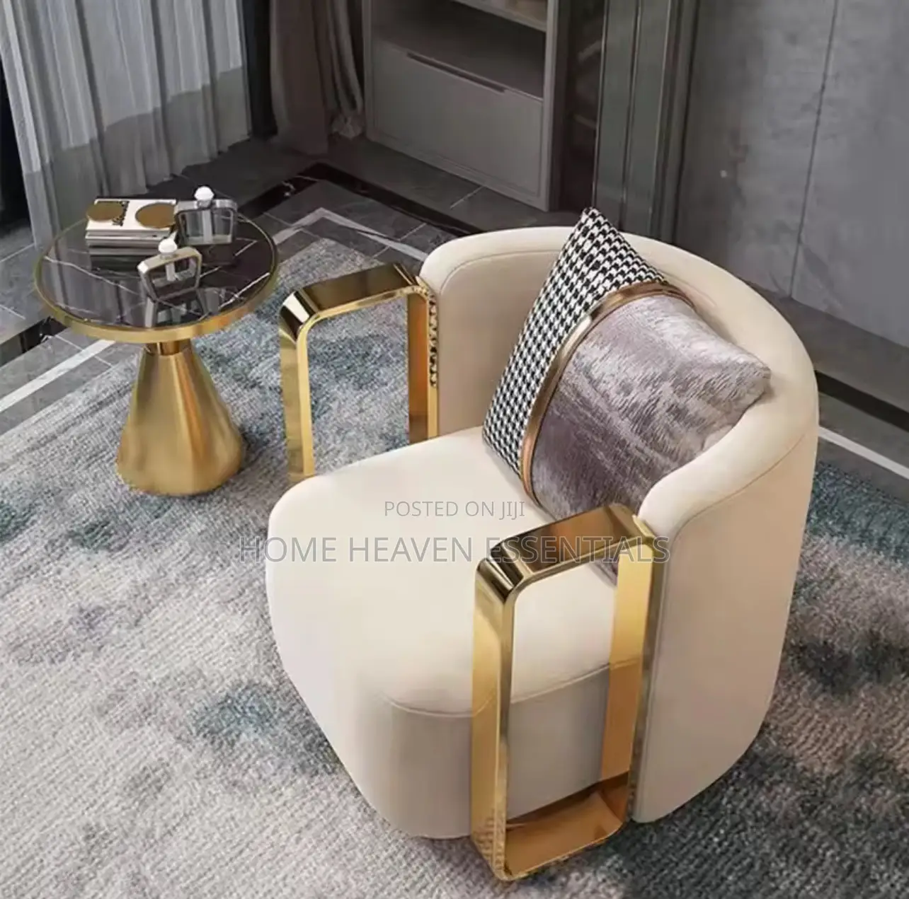 Luxury Comfort Single Sofa
