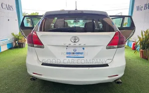 Toyota Venza 2009 White