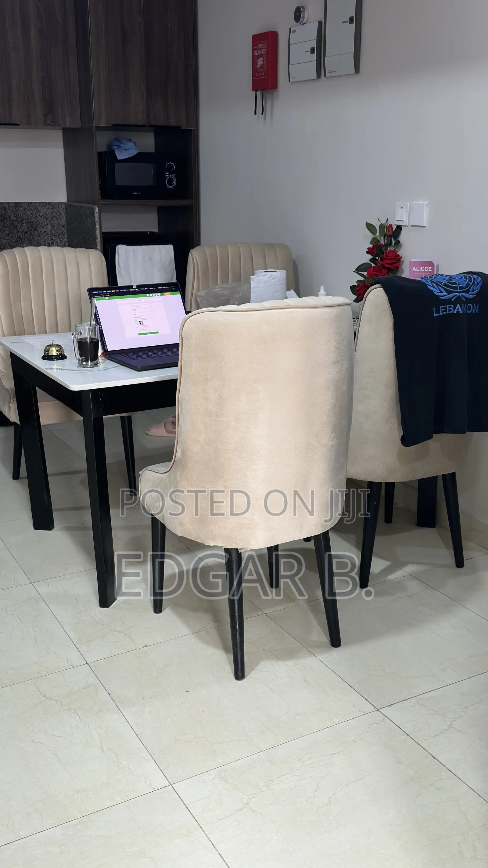 Dinner Table + 4 Chairs