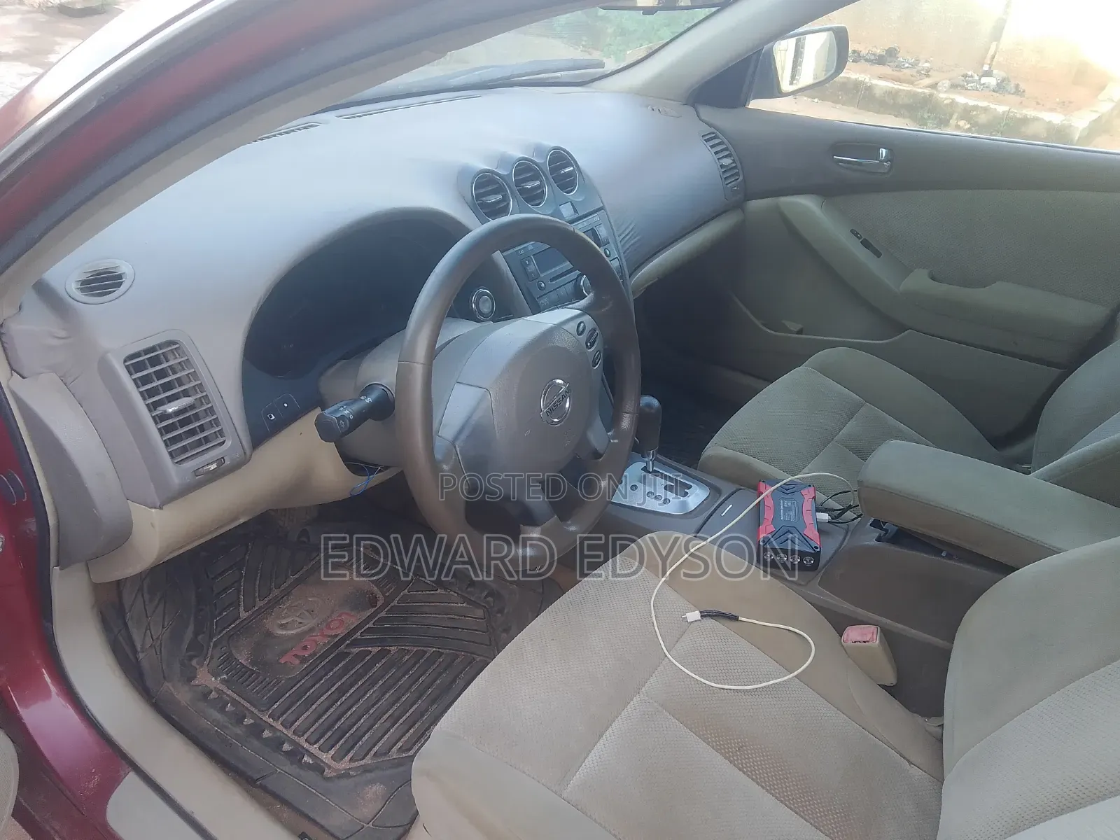 Nissan Altima 2008 Red