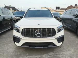 Mercedes-Benz GLB-Class 2021 White
