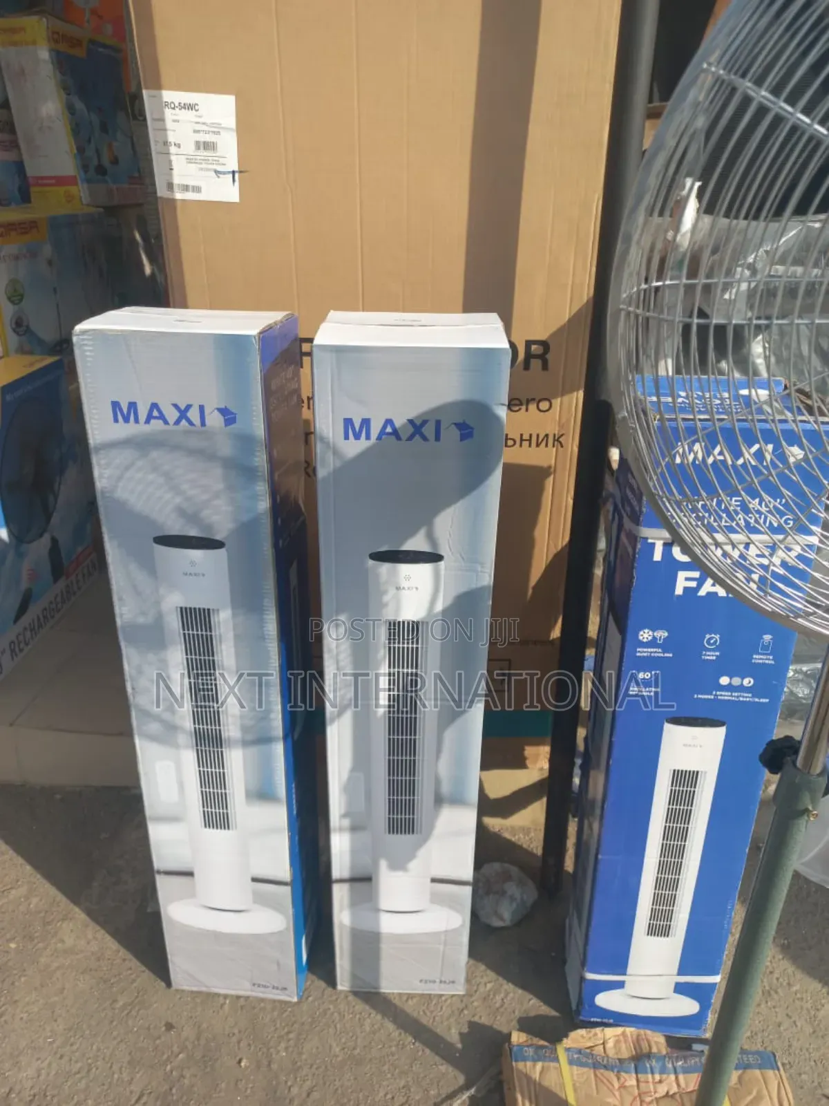 Maxi Tower Fan, Super Cooling, White Colour