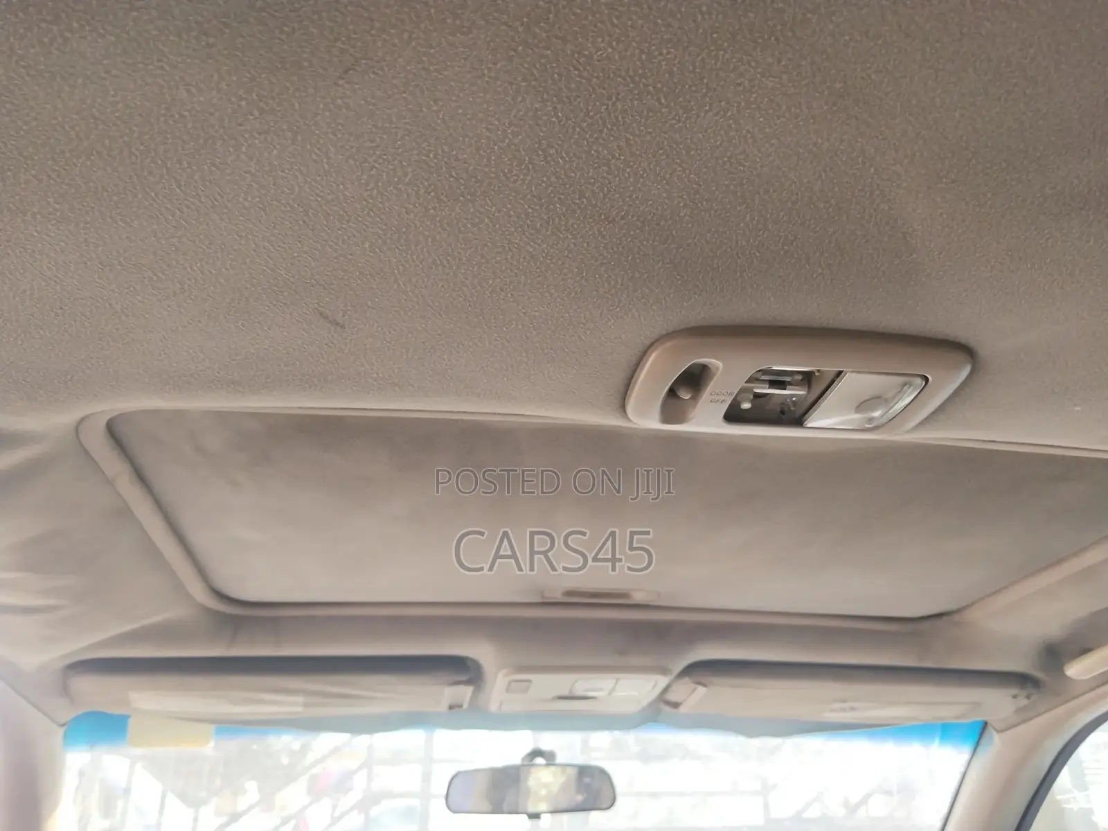 Toyota Sienna 1999 Silver