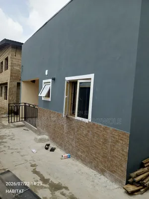 2bdrm Apartment in Oluyole for rent