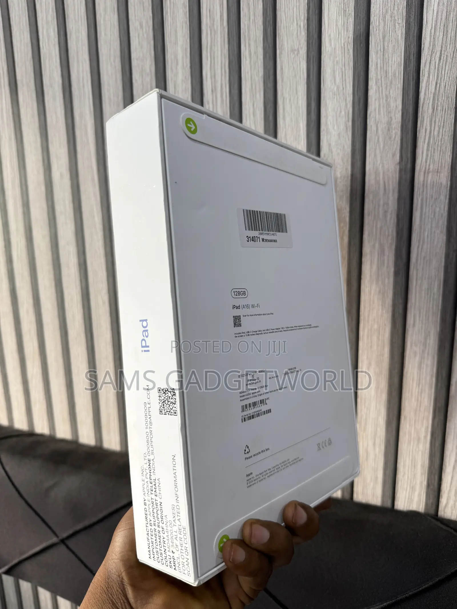 New Apple iPad (2025) 128 GB Blue