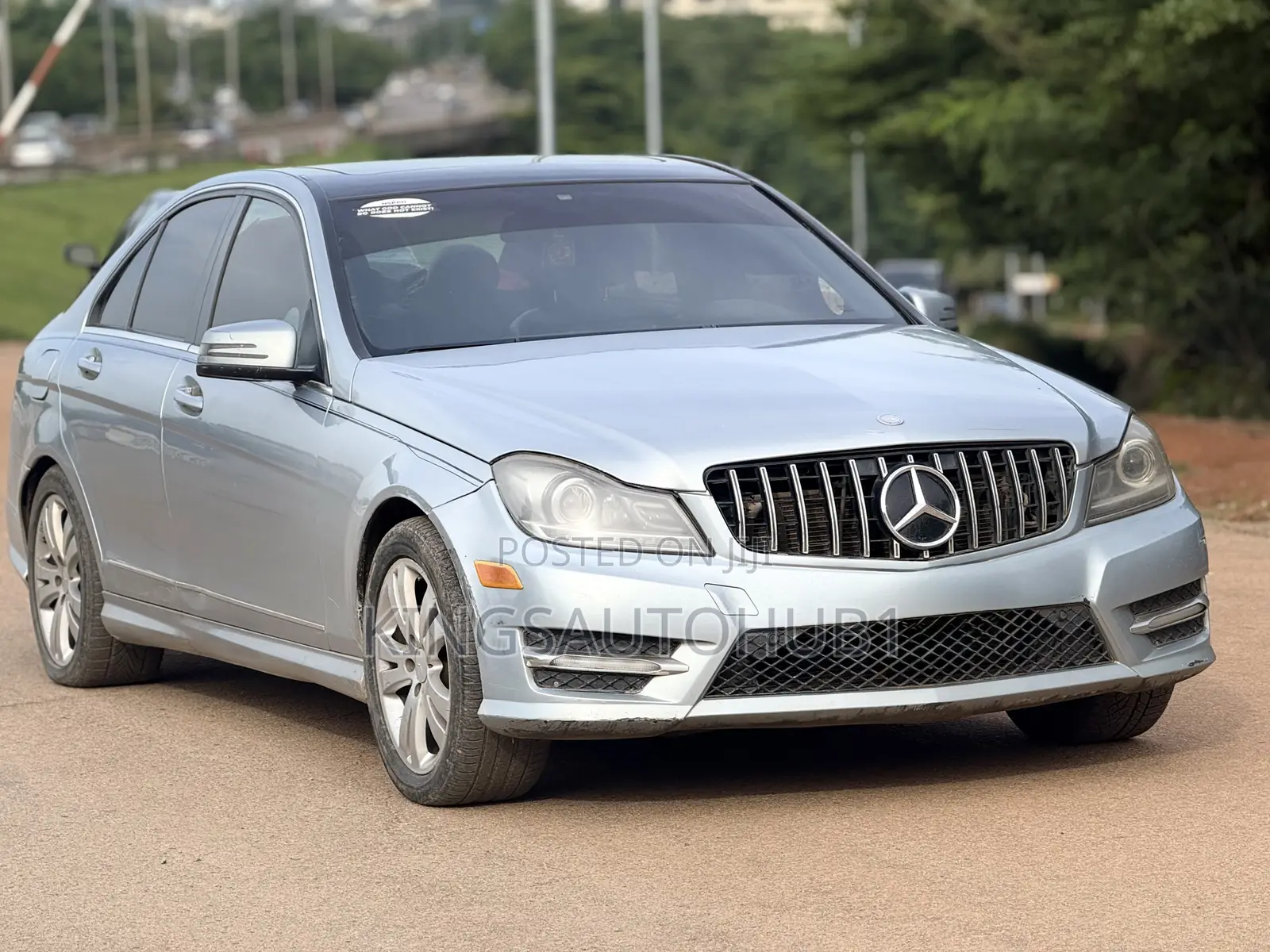 Mercedes-Benz C300 2013 Blue