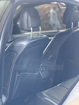Mercedes-Benz C300 2013 Blue