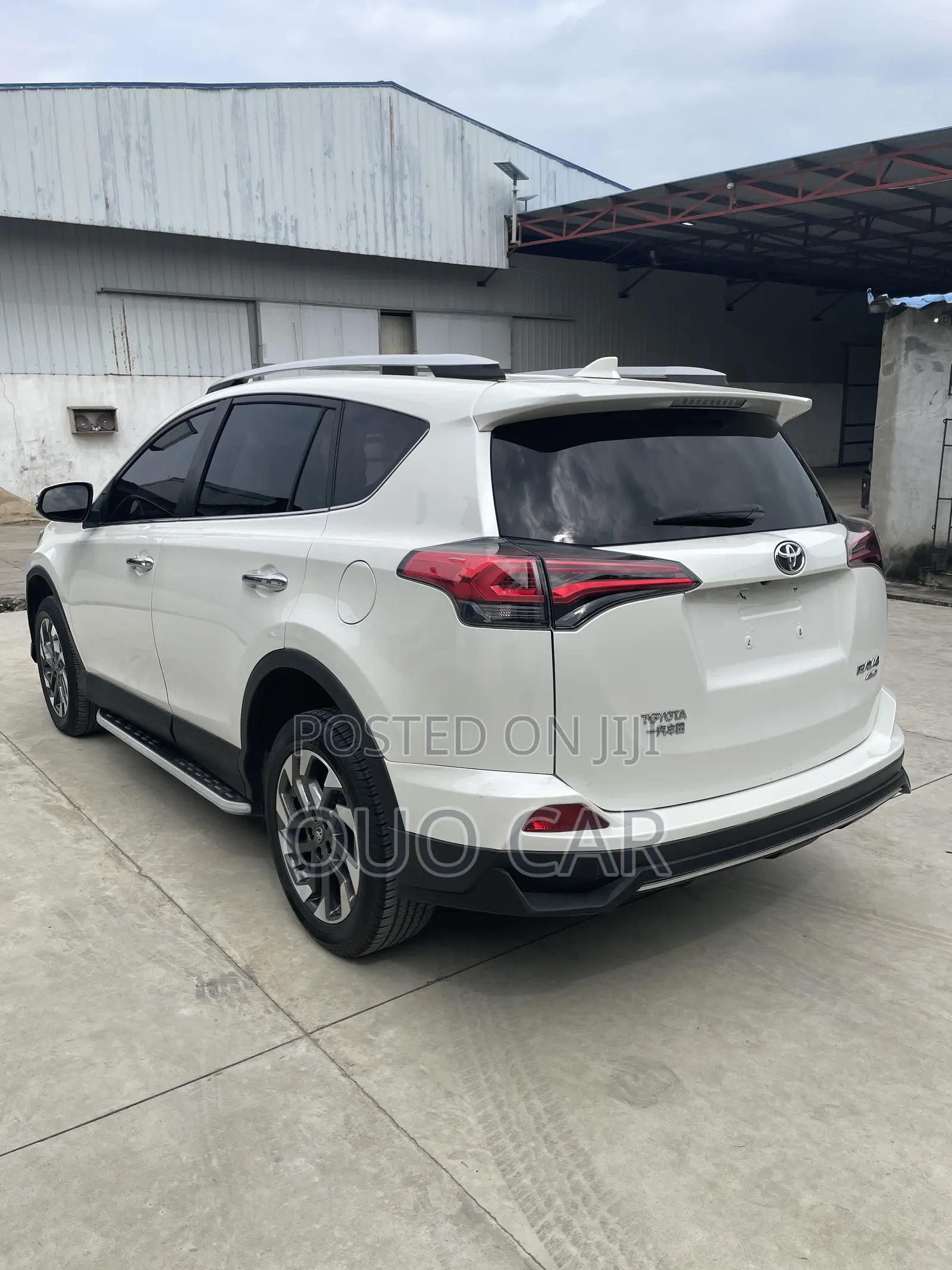 Toyota RAV4 2018 White