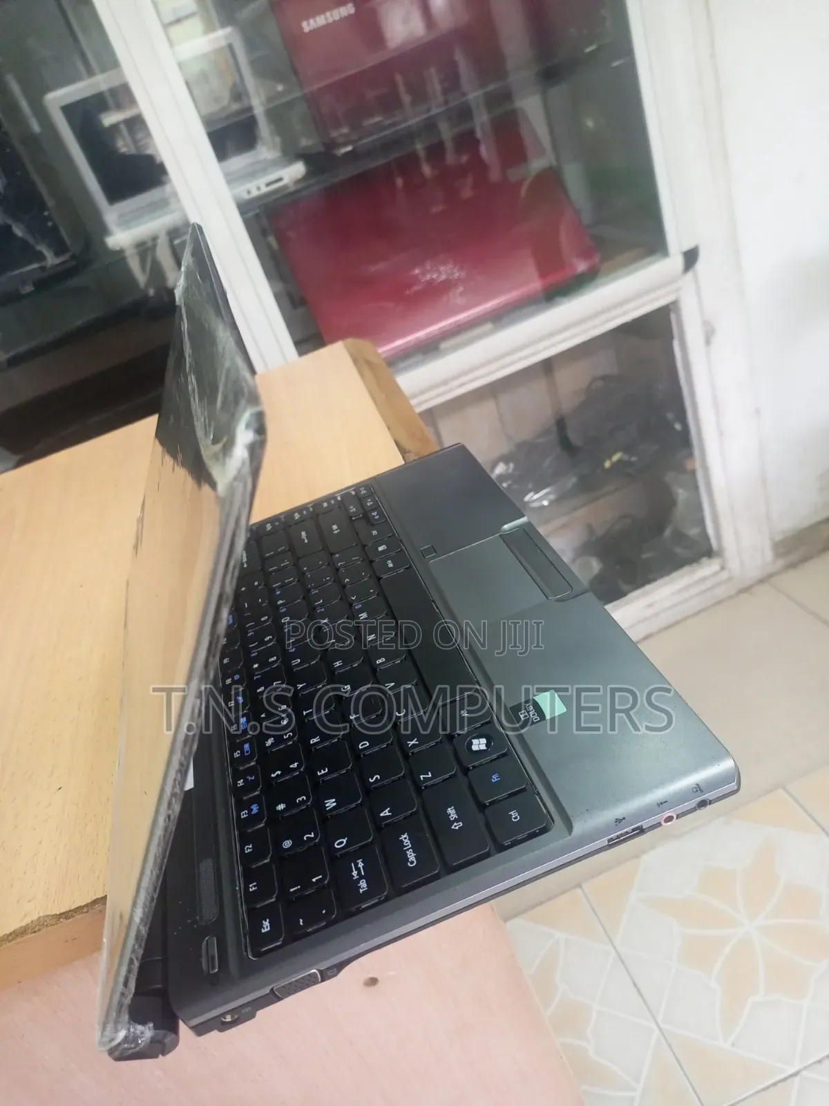 Laptop Acer AcerNote 8GB Intel HDD 320GB
