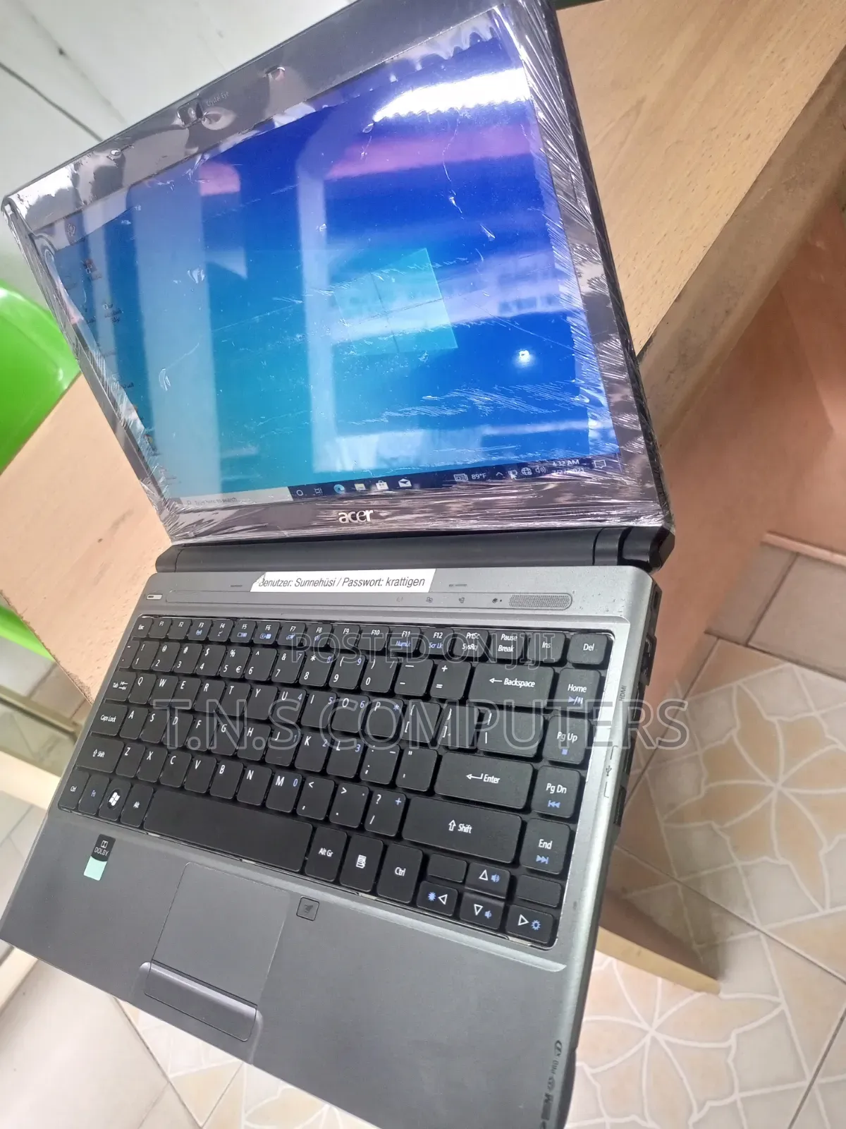 Laptop Acer AcerNote 8GB Intel HDD 320GB