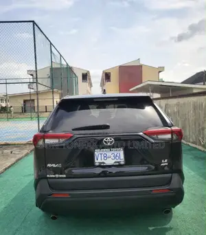 Toyota RAV4 LE AWD 2024 Black