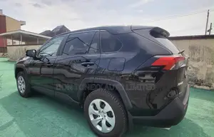 Toyota RAV4 LE AWD 2024 Black