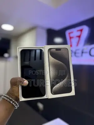 Apple iPhone 15 Pro Max 256 GB Silver