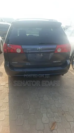 Toyota Sienna 2008 Gray