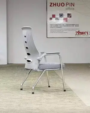 Designed to Provide Lasting Comfort With a Clean, Contemporary Office