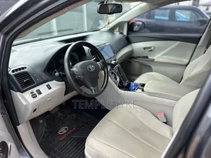 Toyota Venza 2010 Gray