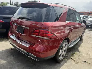 Mercedes-Benz GLE-Class GLE 350d 4MATIC 2017 Red