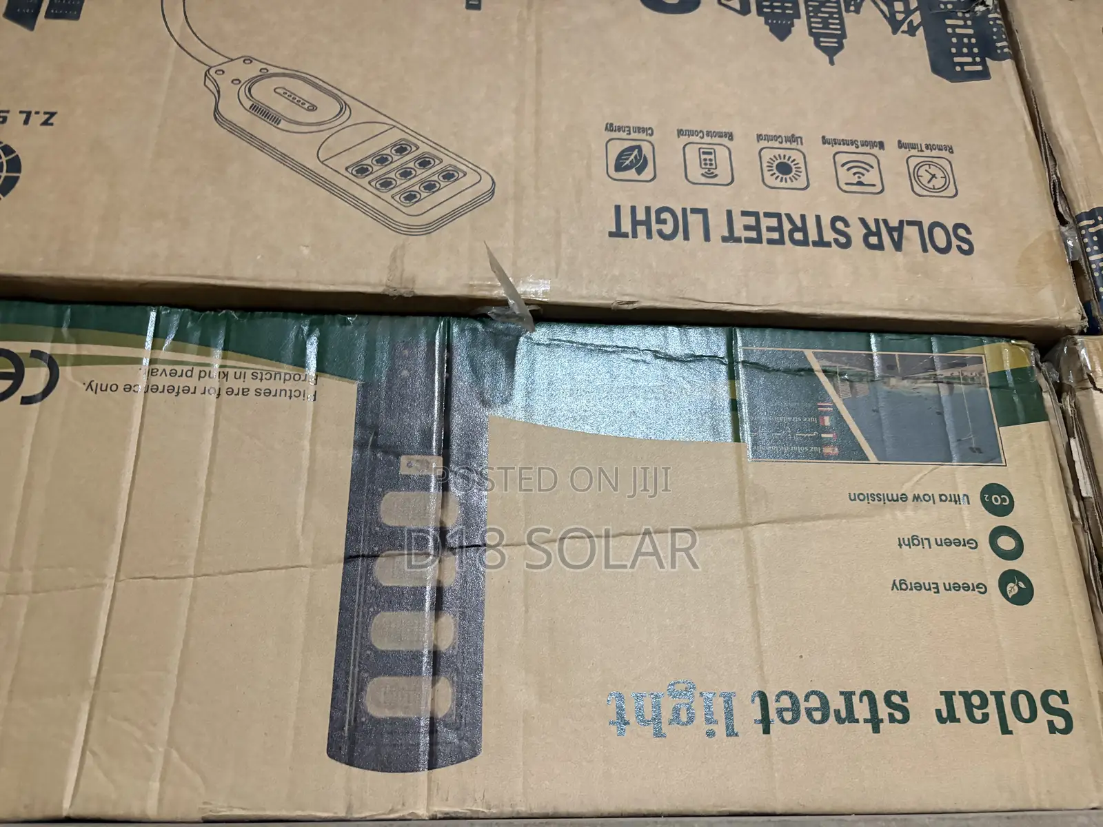 4 Eyes Solar All in 1 Street Light