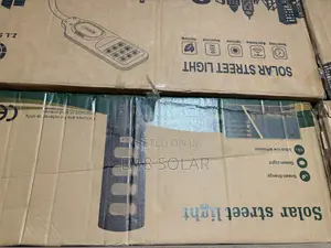 4 Eyes Solar All in 1 Street Light