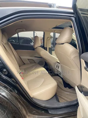 Toyota Camry 2019 Black