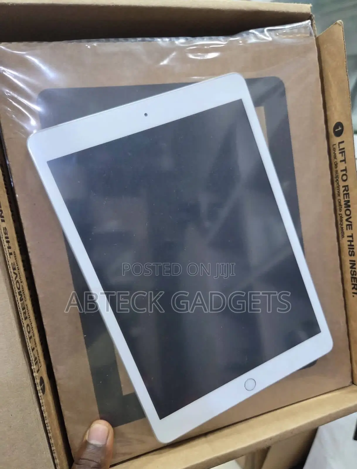 New Apple iPad 10.2 (2021) 32 GB White