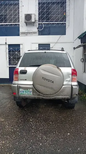 Toyota RAV4 2004 Silver