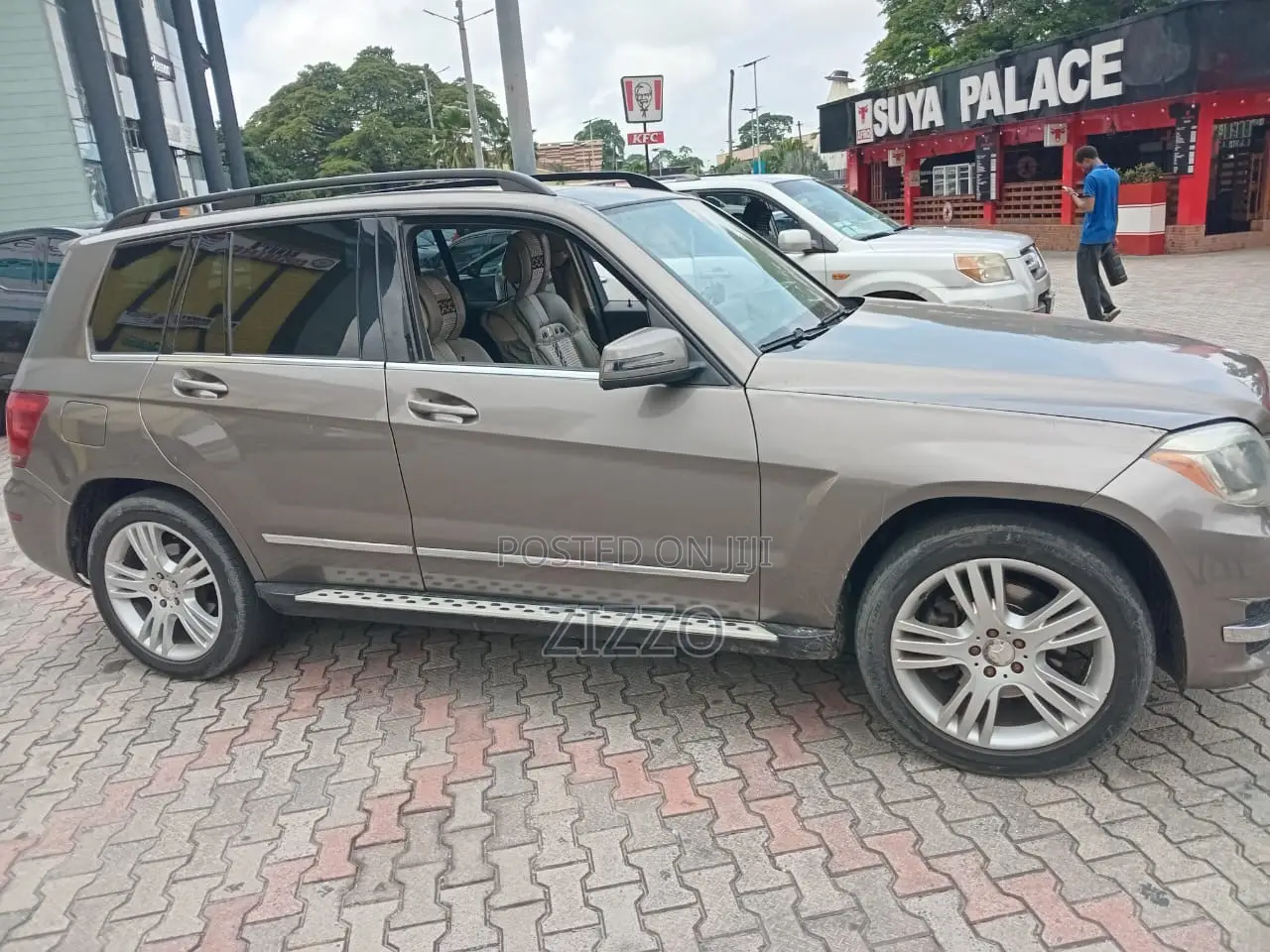 Mercedes-Benz GLK-Class 2012 Gold
