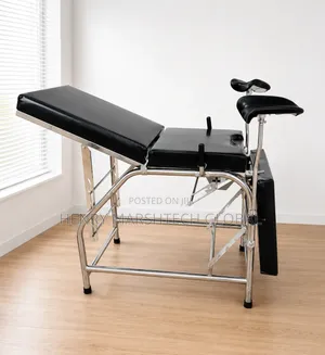 Manual Gynecological Examination Table