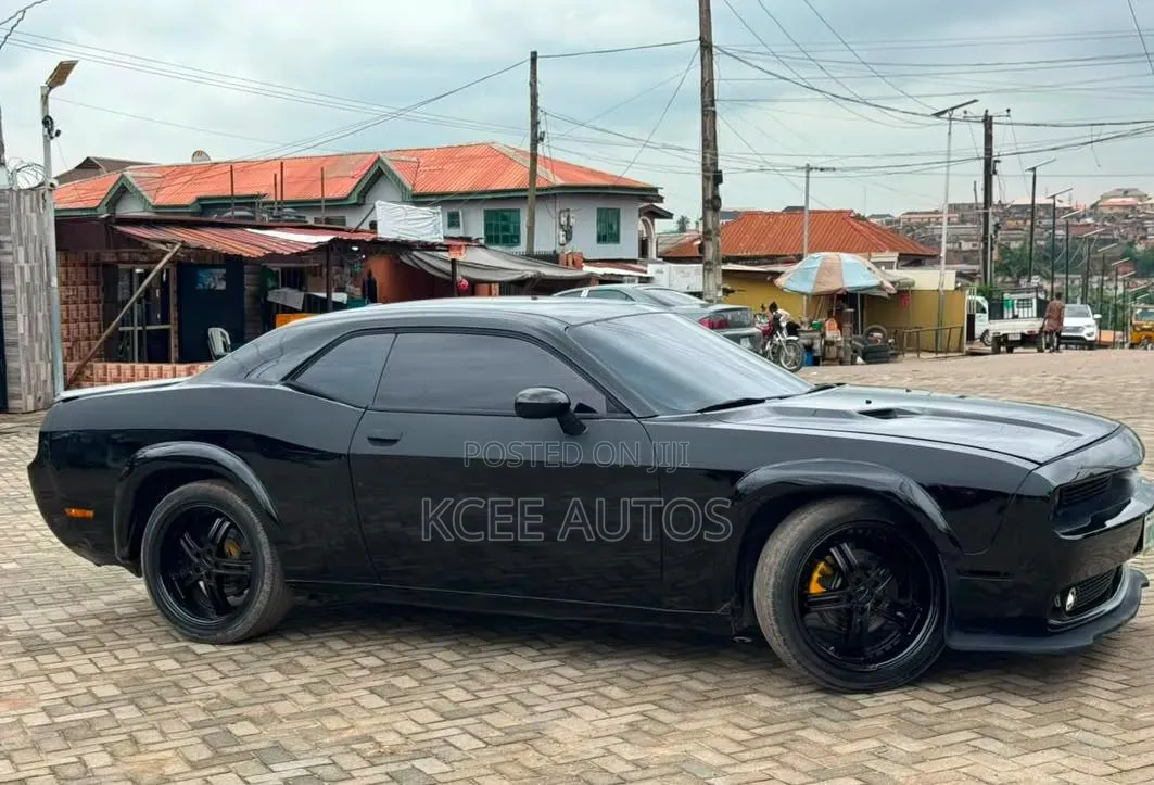 Dodge Challenger 2014 Black