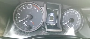 Toyota Tacoma 2021 Red