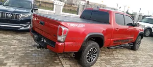 Toyota Tacoma 2021 Red