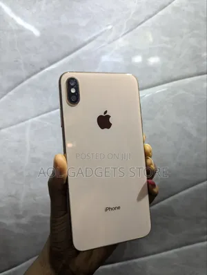 Apple iPhone XS Max 64 GB Gold