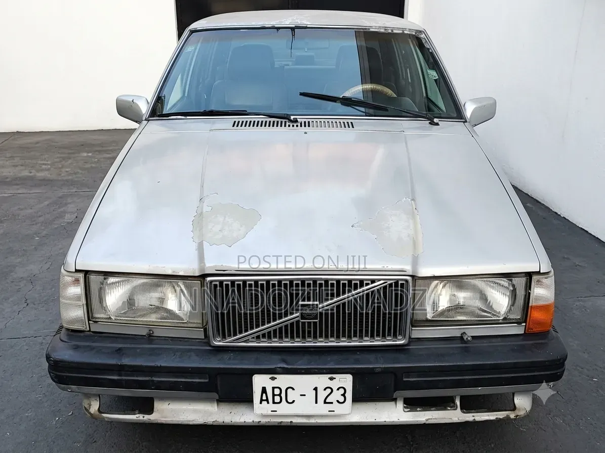 Volvo 7400 1984 Grey