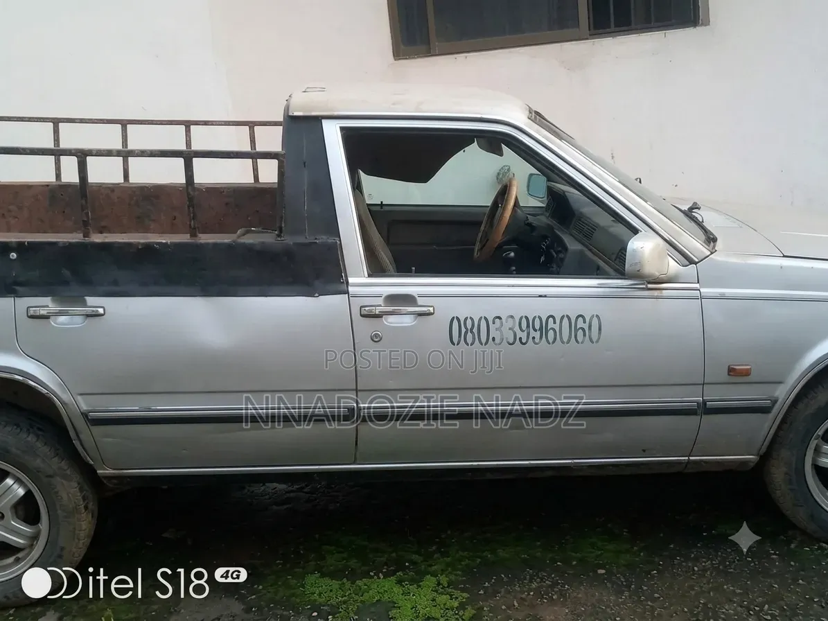 Volvo 7400 1984 Grey
