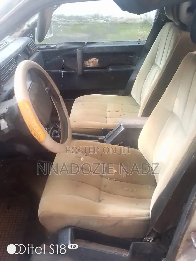 Volvo 7400 1984 Grey